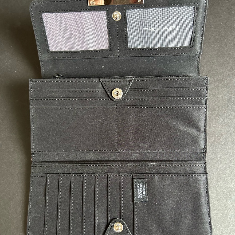 TAHARI Pink Floral Wallet - Picture 2 of 5